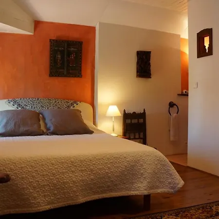 Bed & Breakfast La Maison Des Chartreux 3*