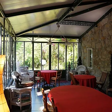 Bed & Breakfast La Maison Des Chartreux 3*